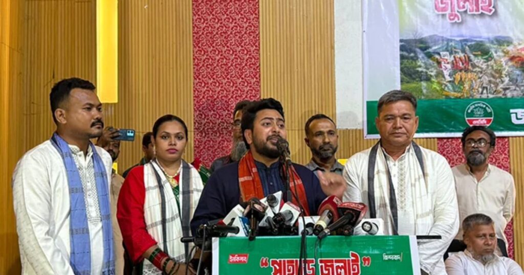 ‘জুলাই-পরবর্তী রাজনৈতিক দলগুলোর মধ্যে বিএনপিই বিভাজন সৃষ্টি করেছে’: নাহিদ ইসলাম