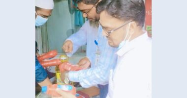 মেয়াদোত্তীর্ণ পণ্য ও মূল্য তালিকার অনিয়ম, মুন্সীগঞ্জে দুই প্রতিষ্ঠানকে ২০ হাজার টাকা জরিমানা