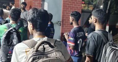 গ্রাফিক আর্টস ইনস্টিটিউটের হল থেকে শিবিরের ১৫ শিক্ষার্থীকে বের করে দেওয়ার অভিযোগ
