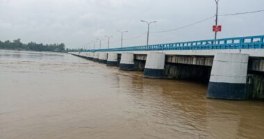 তিস্তার পানি বিপদসীমার ১৩ সেমি ওপরে, লালমনিরহাটে বন্যার শঙ্কা