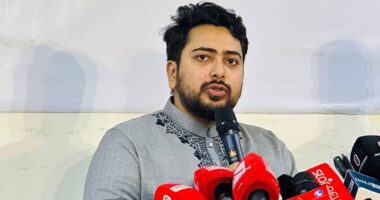 ‘বিএনপি-এনসিপি-জামায়াতের মধ্যে জুলাইয়ের স্টেক ভাগ হয়েছে, জুলাই সবার, শুধু রাজনৈতিক দলের নয়’: নাহিদ