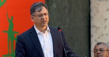 চেতনা বিক্রির রাজনীতি বাংলাদেশে আর হবে না: স্বরাষ্ট্রমন্ত্রী