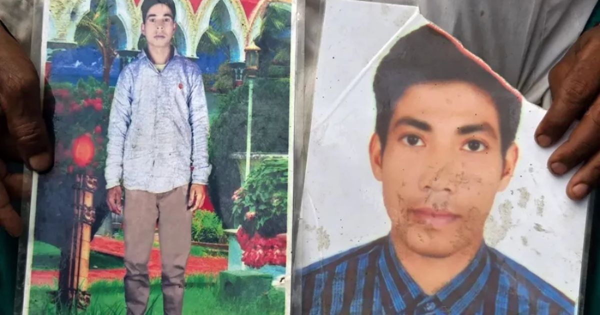 ‘আমি আর কথা কমু না নে মা, আগুন লেগে পুড়ে যাচ্ছি মা, মরে যাচ্ছি’