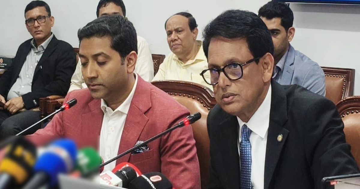 ‘মন খুলে গান গাওয়া যায়, মন খুলে নম্বর দেওয়া যায় না, রেজাল্ট তো সুন্দর হয়েছে’: শিক্ষামন্ত্রী