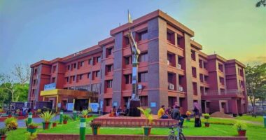 র‍্যাগিংয়ের নামে নির্যাতনের অভিযোগ, পবিপ্রবির নবীন শিক্ষার্থী হাসপাতালে
