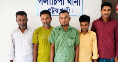 গলাচিপায় জুয়া খেলার অভিযোগে পাঁচজন গ্রেফতার