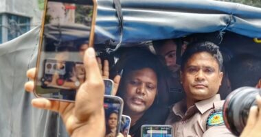 ধানমন্ডি-৩২ থেকে কার্যক্রম নিষিদ্ধ আওয়ামী লীগ সন্দেহে আটক ১