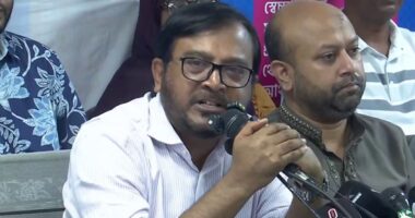 অর্থের বিনিময়ে লুটেরাদের ফেরানোর চেষ্টা সরকারের ক্ষতির কারণ হবে: মজিবুর রহমান মঞ্জু 
