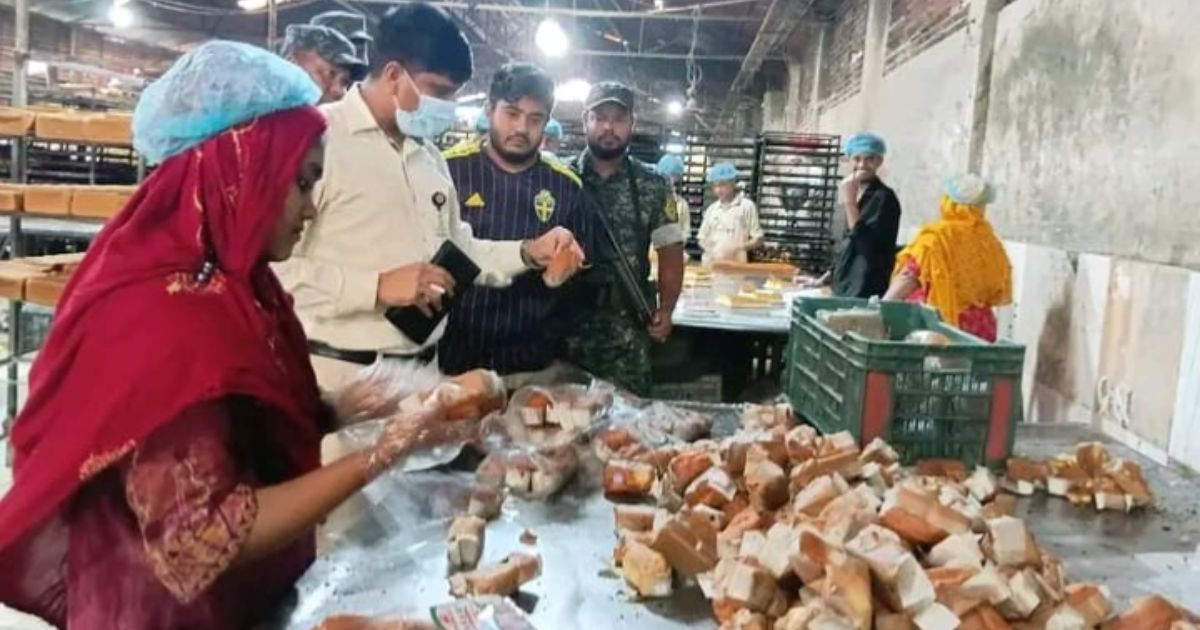 পচা ডিম দিয়ে কে‌ক তৈরি‌,বেকারিকে জ‌রিমানা