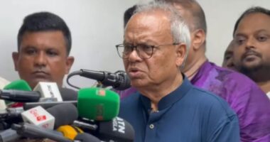 বেগম খালেদা জিয়া মৃত্যুবরণ করলেও পরাজিত হননি, কিন্তু শেখ হাসিনা পালিয়ে গেছেন: রিজভী