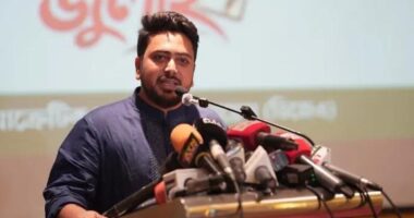 কথা বলার জায়গা ও গণতন্ত্র সংকুচিত হয়ে আসছে: নাহিদ ইসলাম