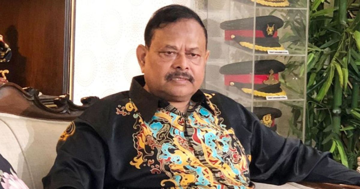 সাবেক সেনাপ্রধান আজিজকে ফেরাতে ইন্টারপোলে রেড নোটিশ জারির আবেদন