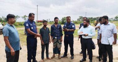 অবৈধভাবে বালু উত্তোলন ও পরিবহনের দায়ে দুজনকে জরিমানা