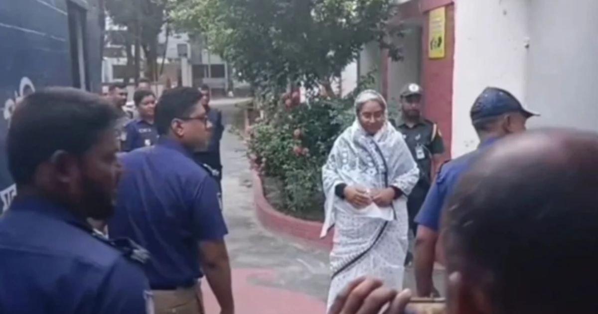স্বামীকে শেষ বিদায় জানাতে ১২ ঘণ্টার জন্য প্যারোলে মুক্তি পেলেন দীপু মনি