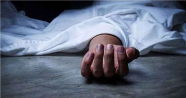 অটোরিকশা থেকে মুখ বের করতেই প্রাণ গেল তরুণীর