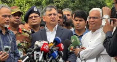 চাঁদাবাজ-সন্ত্রাসীদের না ধরলে আইনশৃঙ্খলা বাহিনীর বিরুদ্ধে ব্যবস্থা: স্বরাষ্ট্রমন্ত্রী