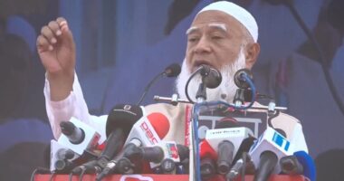 ‘ফ্যাসিস্টদের দোসররা আবারও সক্রিয় হচ্ছে, তাদের মনে রাখা উচিত ২৪’র সেনারা এখনো বেঁচে আছে’: জামায়াত আমীর