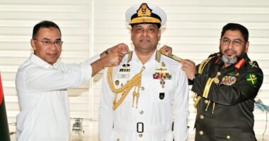 এডমিরাল পদে পদোন্নতি পেলেন নৌবাহিনী প্রধান