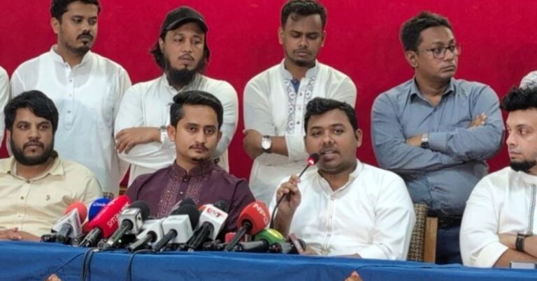‘সরকার বলেছিল নির্বাচন এলেই সব ঠিক হয়ে যাবে,অথচ বিএনপি ক্ষমতায় এলেই সংকট বাড়ে’: সারোয়ার তুষার