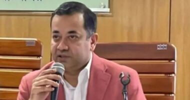 সরকারি টেলিভিশনে আনুপাতিক হারে সরকার ও বিরোধীদলের সংবাদ প্রচার করতে হবে: তথ্য প্রতিমন্ত্রী