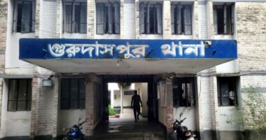 সালিসে কান ধরে ওঠবস করতে রাজি না হওয়ায় মারধর, টাকা ছিনতাইয়ের অভিযোগ