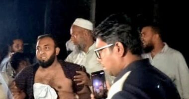 জানাজার সময় তদন্ত করতে গিয়ে হামলার শিকার দুই পুলিশ, রাতেই বরখাস্ত
