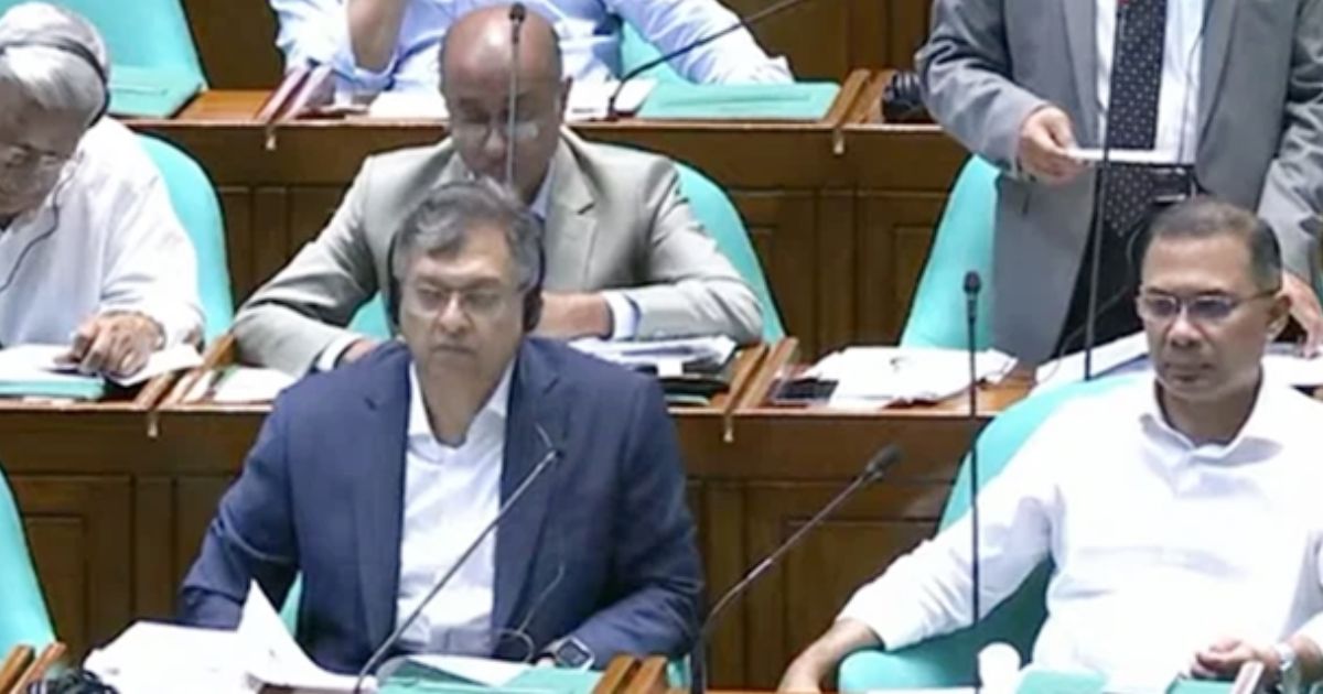 সংসদে নতুন আসন বণ্টন, সংসদে প্রধানমন্ত্রীর পাশের আসনে সালাহউদ্দিন