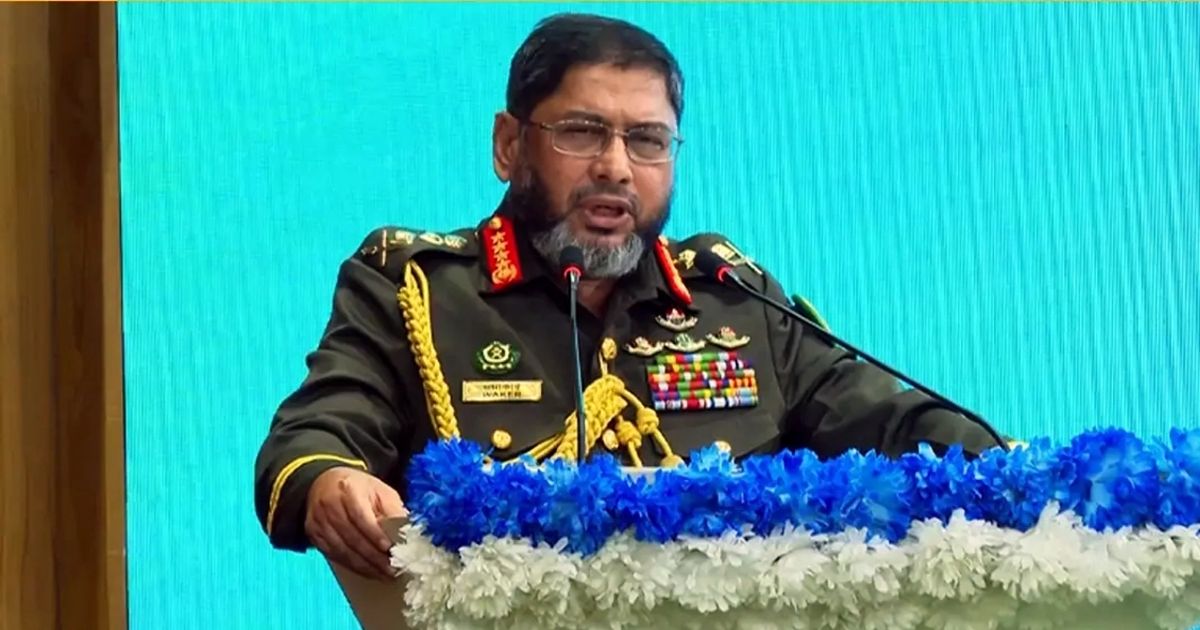 দেশের চাহিদা পূরণের পর উৎপাদিত অতিরিক্ত সমরাস্ত্র ও গোলাবারুদ যাবে বিদেশে: সেনাপ্রধান