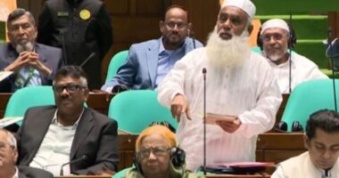 'দাড়ি নিয়ে কটাক্ষ' করার বিচার চাইলেন এমপি মনিরুল