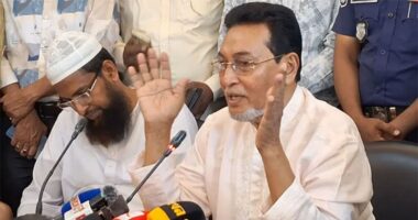 ভঙ্গুর অর্থনীতি ঘুরে দাঁড় করাতে তারেক রহমান অক্লান্ত পরিশ্রম করছেন,সংকট কাটাতে আমাদের ধৈর্য ধারণ করতে হবে: চিফ হুইপ