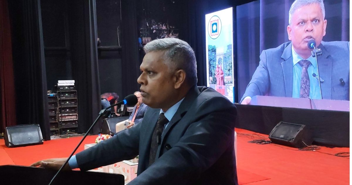 শিক্ষার্থীদের সমস্যা সমাধান করতে না পারলে দ্বিতীয়বার সামনে আসব না’: রাবি উপাচার্য