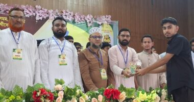 বড়লেখায় ছাত্রশিবিরের সংবর্ধনা, সম্মাননা পেলেন ৫ শতাধিক কৃতি শিক্ষার্থী