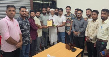 ভোলার প্রথম সাংবাদিক আবু তাহেরকে সংবর্ধনা দিল মাল্টিমিডিয়া রিপোর্টার্স অ্যাসোসিয়েশন