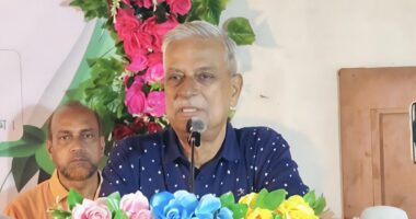 ‘আমার মা মরে গেছে, জেলখানায় ছিলাম, মায়ের মুখটাও দেখতে দেয়নি হাসিনা সরকার’: উপদেষ্টা ফারুক 