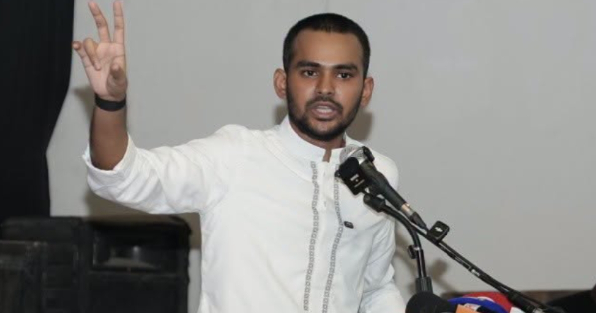 ‘এই রাষ্ট্রের পুরো সিস্টেম কিনে ফেলার জন্য কয়েক কোটি টাকাই যথেষ্ট,টাকার কারণেই এস আলমরা টিকে যায়’: আসিফ মাহমুদ
