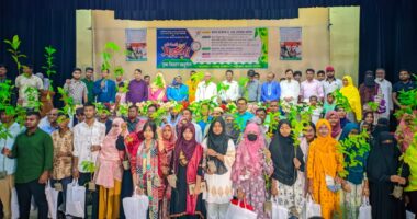 ধামইরহাটে কৃতি শিক্ষার্থীদের সংবর্ধনা প্রদান
