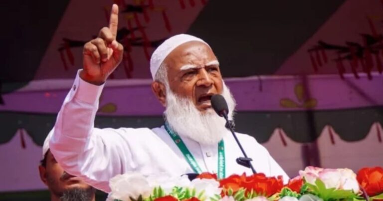 আমরা অনুরোধ করব লংমার্চ সফলতায় হতাশ হয়ে মাথা গরম করবেন না, জনগণের দাবি মেনে নিন: জামায়াত আমির