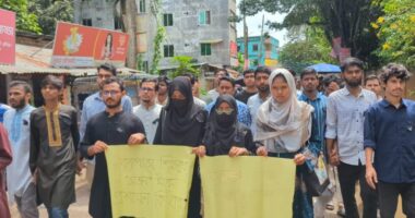 অপ্রতিম হত্যার বিচার ও ৪ দফা দাবি বাস্তবায়নে কুবিতে মৌন মিছিল