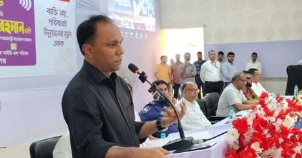 ফ্যামিলি কার্ড নিয়ে দুর্নীতি করলে কাউকে ছাড় দেওয়া হবে না, সোজা চৌদ্দ শিকের ভেতরে যেতে হবে: ডেপুটি স্পিকার