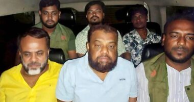 কার্যক্রম নিষিদ্ধ স্বেচ্ছাসেবক লীগের জেলা সভাপতিসহ গ্রেপ্তার ৪