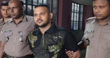 প্রিজন ভ্যান থেকে ‘পিচ্চি রাজা’ পালানোর ঘটনায় থানায় মামলা