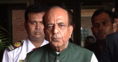 দুই দেশের জনগণের স্বার্থের কথা বিবেচনা করে বাংলাদেশের প্রধানমন্ত্রী ভারত সফরে যাবেন: দীনেশ ত্রিবেদী