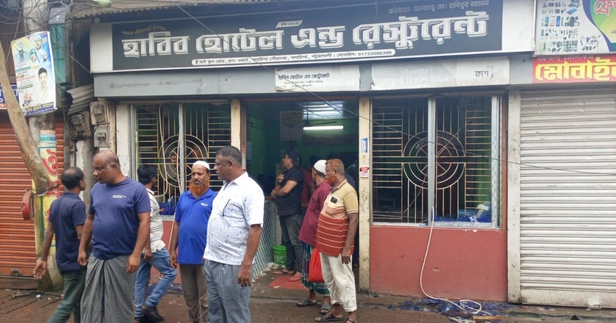 গলাচিপায় বিএনপির প্রতিষ্ঠাবার্ষিকীর কর্মসূচির মধ্যে হোটেলে ভাঙচুর