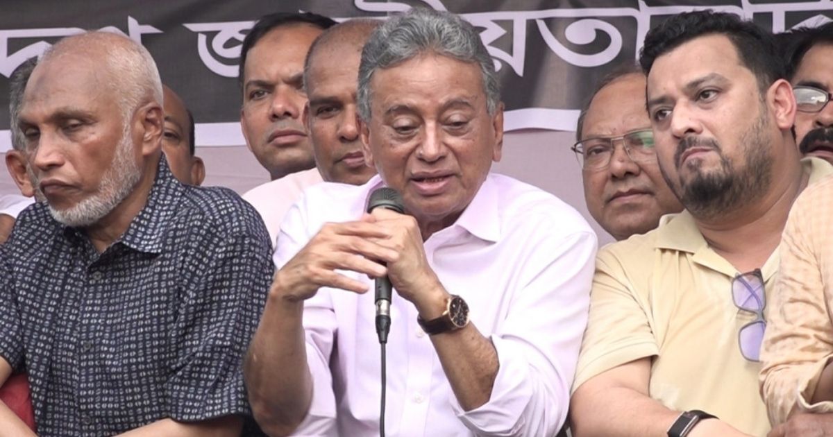 বারবার সংকটে পড়া বাংলাদেশকে বিএনপি উদ্ধার করেছে: অর্থমন্ত্রী আমির খসরু