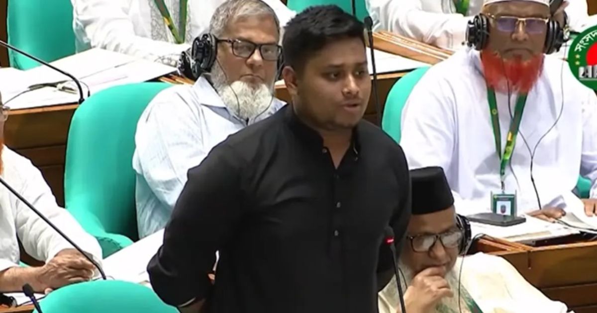 ভাইভার নম্বর বাড়িয়ে সরকারি চাকরিতে স্বজনপ্রীতির সুযোগ বাড়াচ্ছে সরকার: হাসনাত আবদুল্লাহ