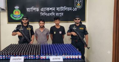 লালমনিরহাটে ৩০০ বোতল এস্কাফ ও ফেয়ারডিলসহ ২ মাদক ব্যবসায়ী গ্রেফতার