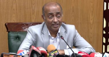 সন্ত্রাস দমনে ক্রসফায়ারের পথে যাবে না সরকার