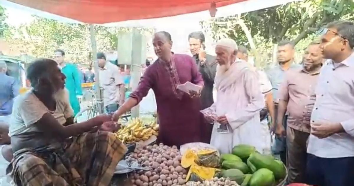শাহজাদপুরে ইউপি চেয়ারম্যান পদপ্রার্থী হারুন অর রশিদের গণসংযোগ