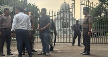 ওবায়দুল কাদেরসহ ৭ শীর্ষ নেতার মৃত্যুদণ্ডের রায় ঘোষণার পরপরই সুপ্রিম কোর্টের সামনে ককটেল বিস্ফোরণ