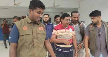 ভারতে যাওয়ার পথে গ্রেপ্তার জেলা আ.লীগের সাধারণ সম্পাদক
